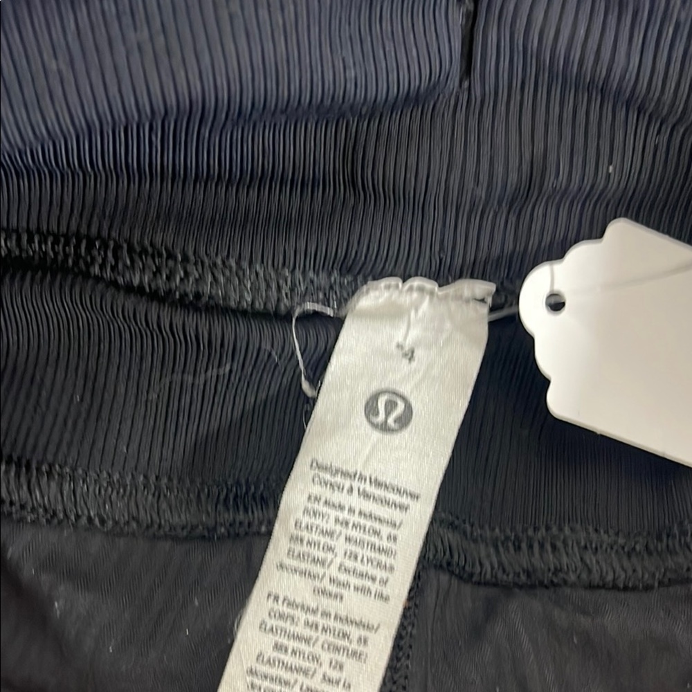 Lululemon Athletica Black Pants - Picture 5 of 5